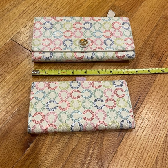 Coach Wallet Checkbook Set - Picture 6 of 7